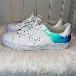 TOMMY Hilfiger white synthetic leather tie sneaker with iridescent panels size 9